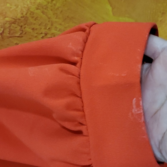 Orange Puff Sleeve blouse - Picture 4 of 4
